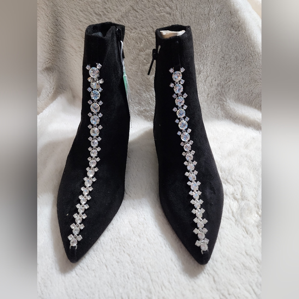 Impo Garda Kitten Heel Booties Size 7.5 NEW